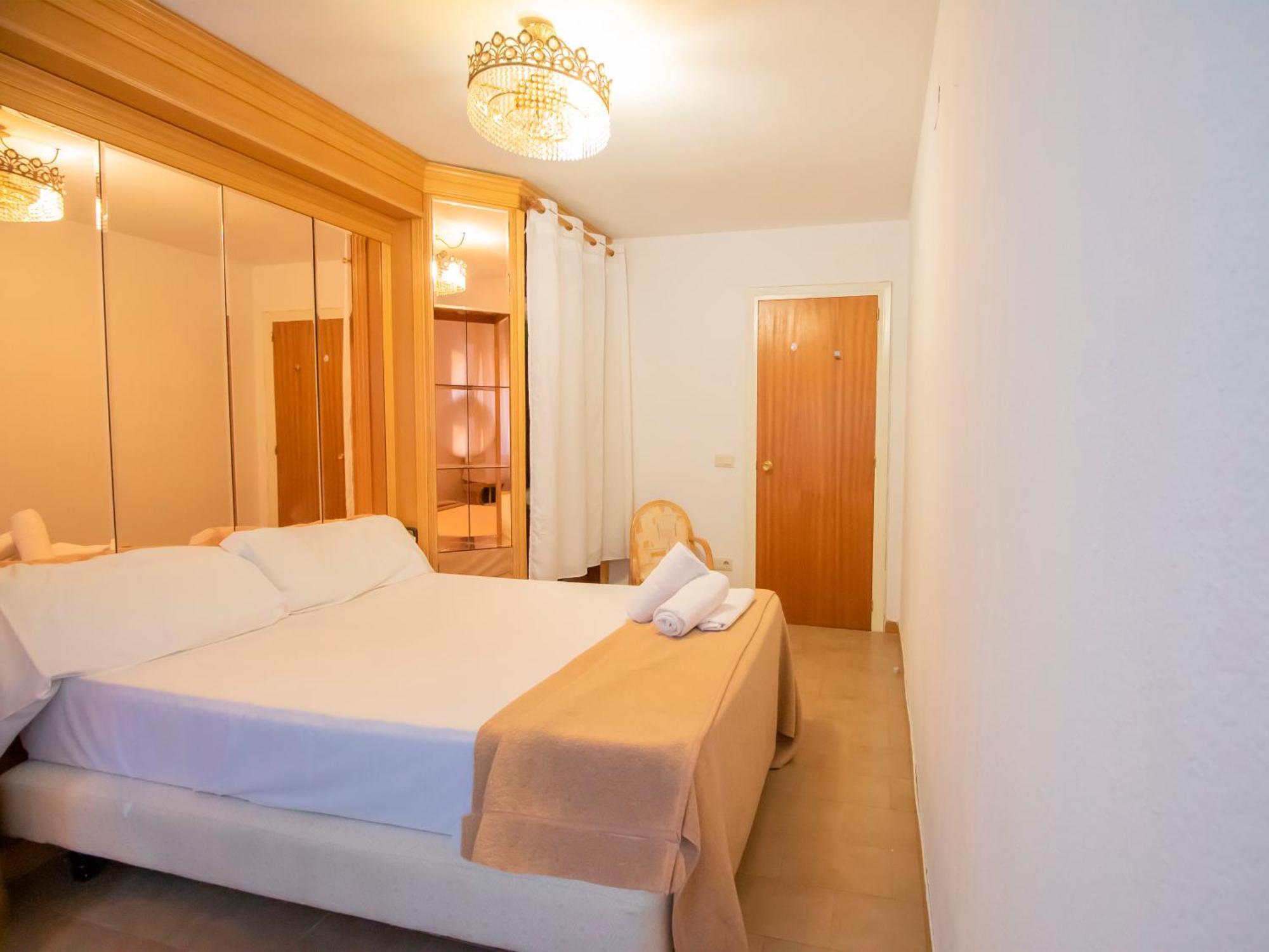 Apartment Ciudadela 3000 *